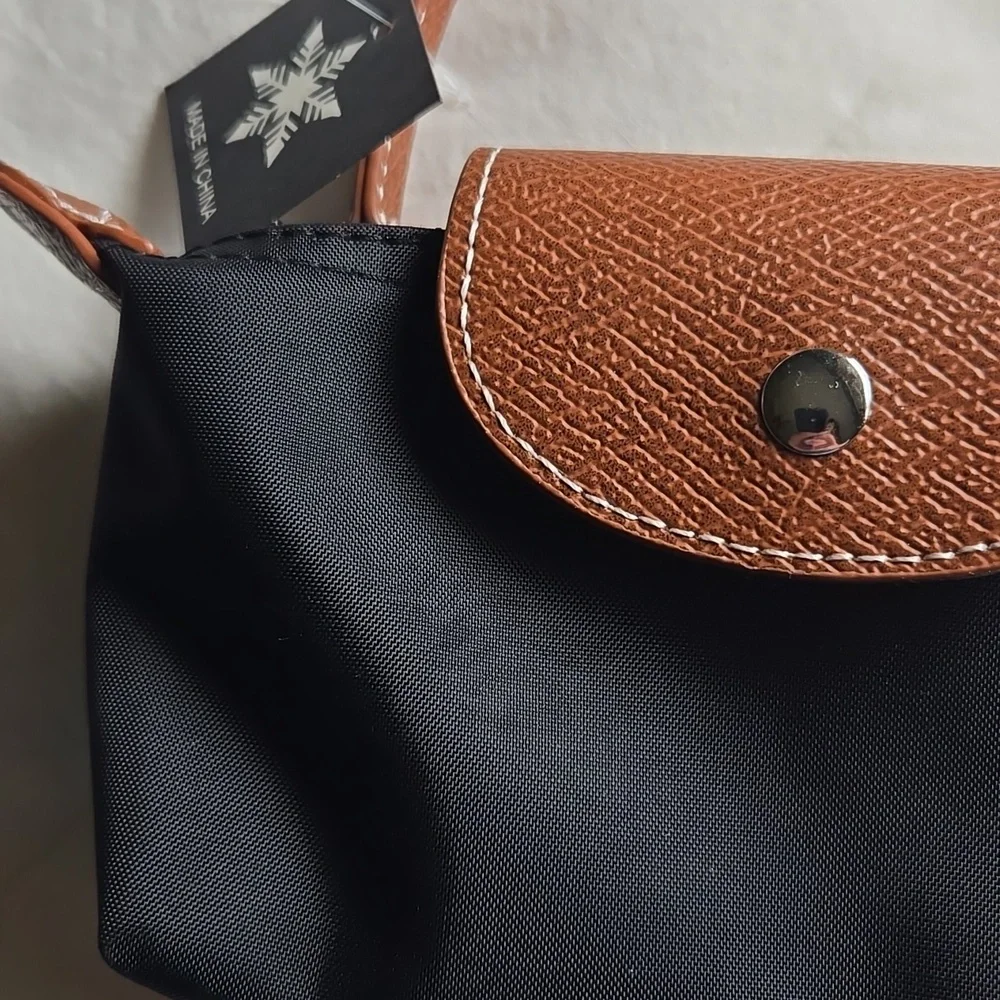 New Black and Brown Women's Handbag - Picture 2 of 4